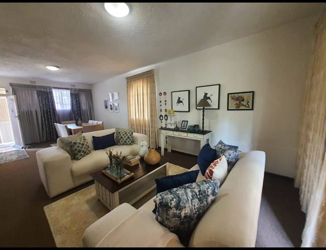 2 BEDROOM FLAT FOR SALE IN VANDERBIJLPARK SW 5